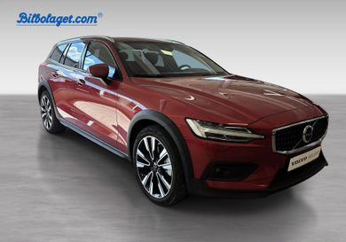 Volvo V60 Cross Country, 2024