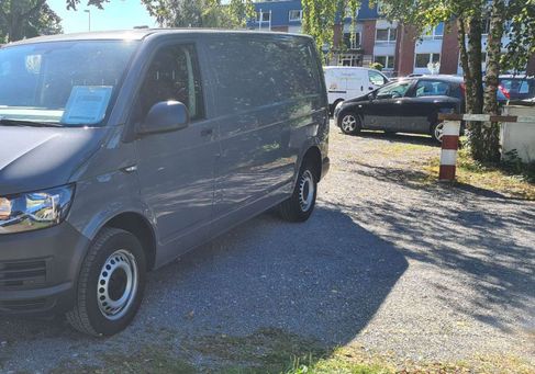 Volkswagen T6 Transporter, 2022