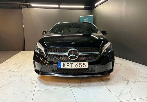 Mercedes-Benz A 220, 2018 3