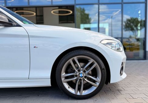 BMW 120, 2017
