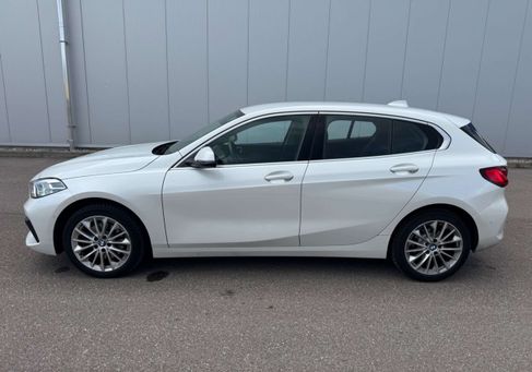 BMW 118, 2023