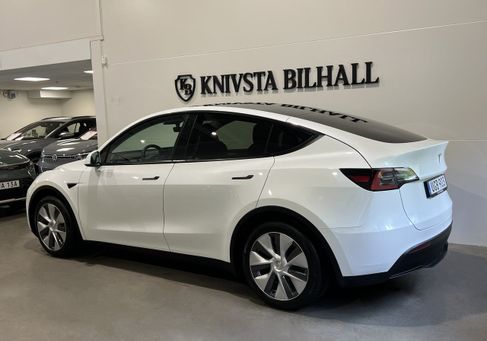 Tesla Model Y, 2024 2
