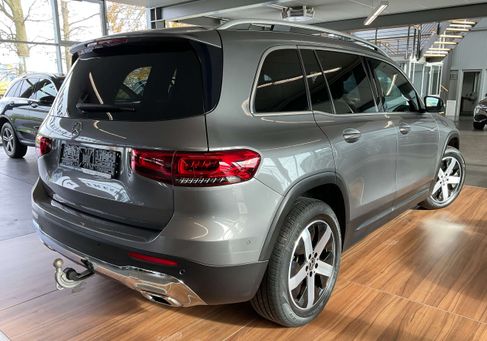 Mercedes-Benz GLB 180, 2022