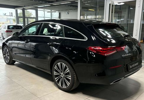 Mercedes-Benz CLA 250, 2022