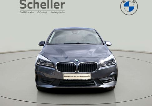 BMW 216, 2022 2