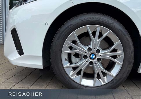BMW 118, 2025 3