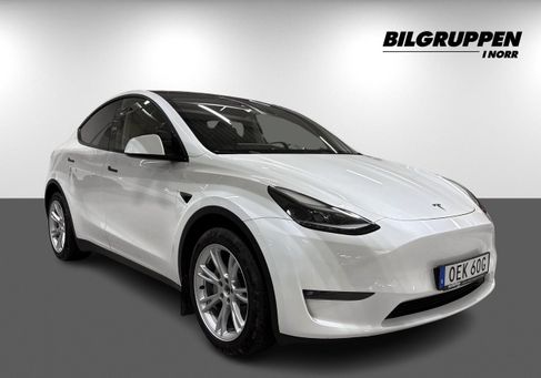 Tesla Model Y, 2023 3