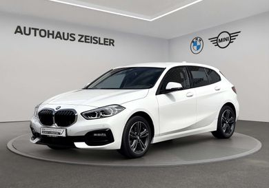 BMW 118, 2022
