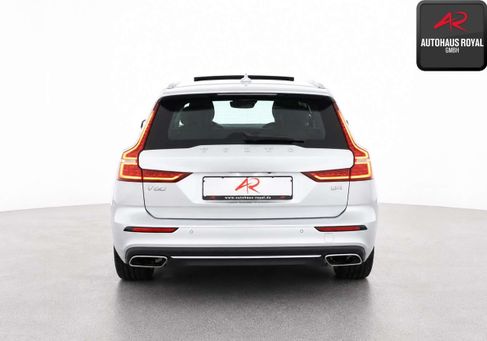 Volvo V60, 2022