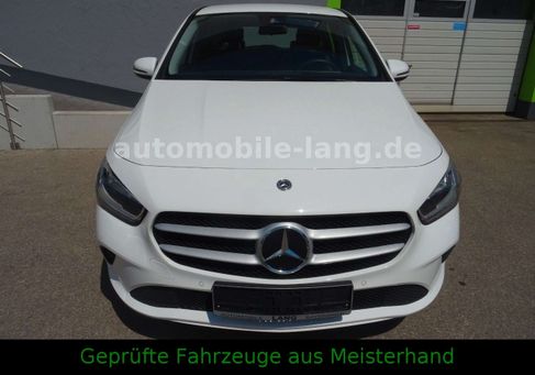 Mercedes-Benz B 180, 2020