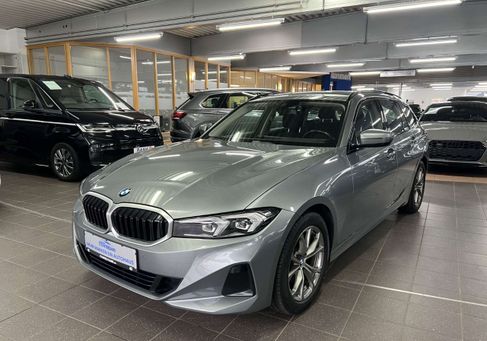 BMW 318, 2023