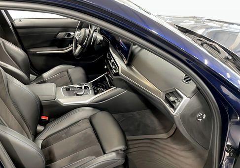 BMW 330, 2023 3