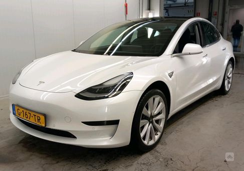 Tesla Model 3, 2019