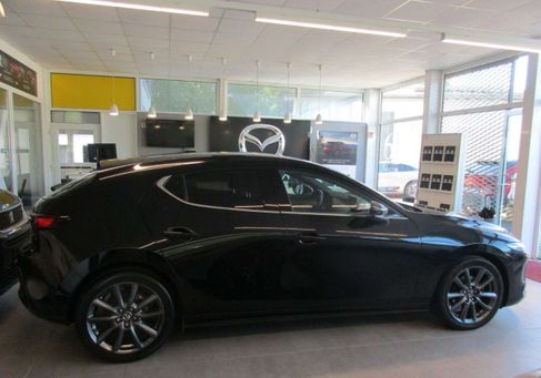 Mazda 3, 2023