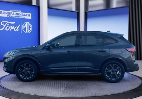 Ford Kuga, 2022