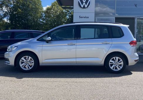 Volkswagen Touran, 2023 2