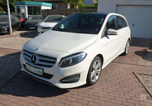 Mercedes-Benz B 180, 2017