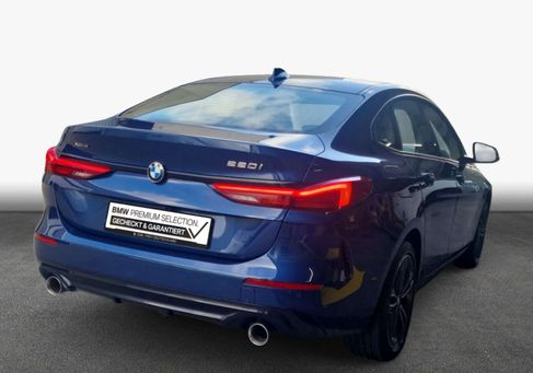 BMW 220, 2022 2