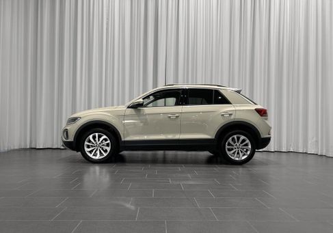 Volkswagen T-Roc, 2025 2