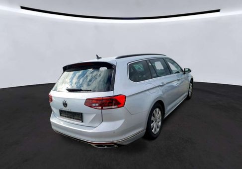 Volkswagen Passat Variant, 2023 3
