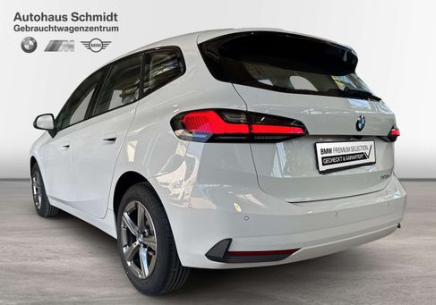 BMW 220, 2025 3