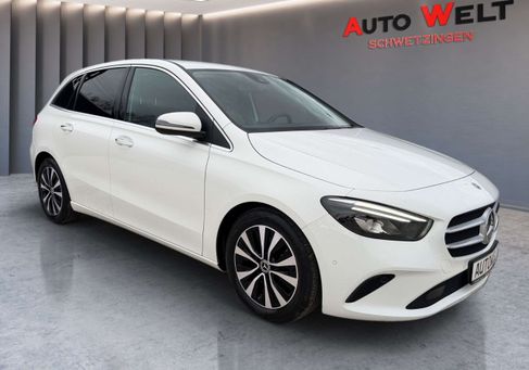 Mercedes-Benz B 200, 2021