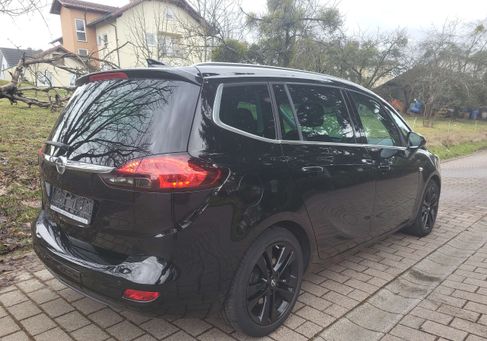 Opel Zafira Tourer, 2017