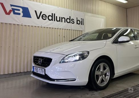 Volvo V40, 2016