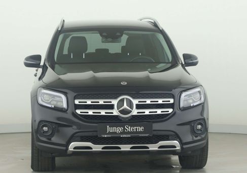 Mercedes-Benz GLB 200, 2022