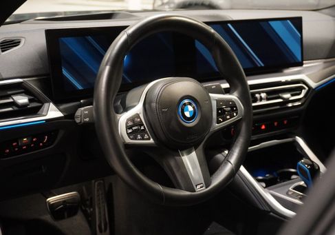 BMW i4, 2022