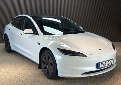 Tesla Model 3, 2024 3