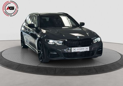 BMW 330, 2020 3