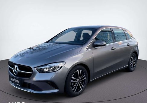 Mercedes-Benz B 180, 2024