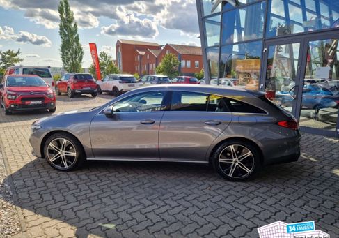 Mercedes-Benz CLA 180, 2022 3