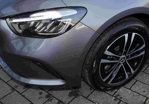 Mercedes-Benz B 200, 2024