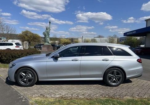 Mercedes-Benz E 300, 2021