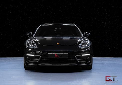 Porsche Panamera, 2023
