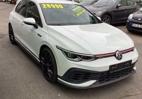 Volkswagen Golf, 2021 3