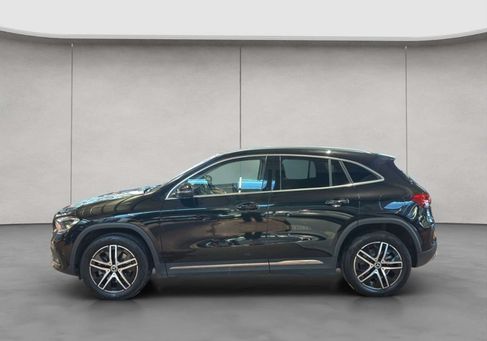 Mercedes-Benz GLA 250, 2021
