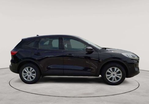 Ford Kuga, 2022