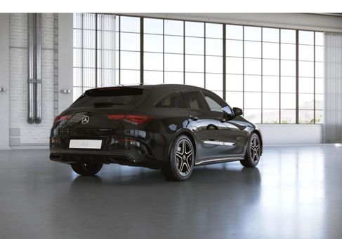 Mercedes-Benz CLA 180, 2021