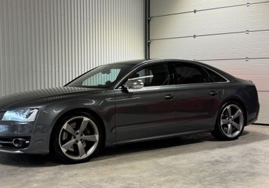 Audi A8, 2013