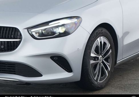 Mercedes-Benz B 180, 2024