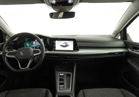 Volkswagen Golf, 2024 2