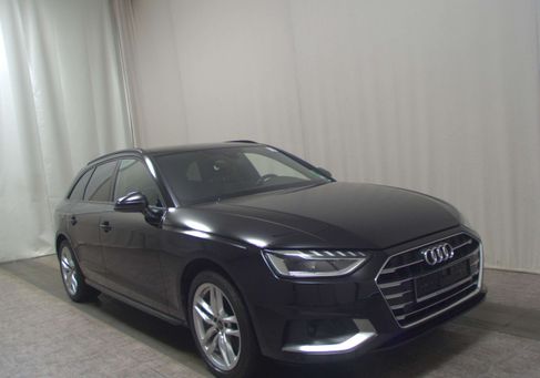 Audi A4, 2023 3