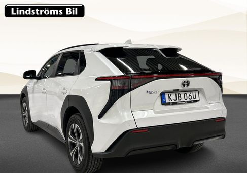 Toyota bZ4X, 2025