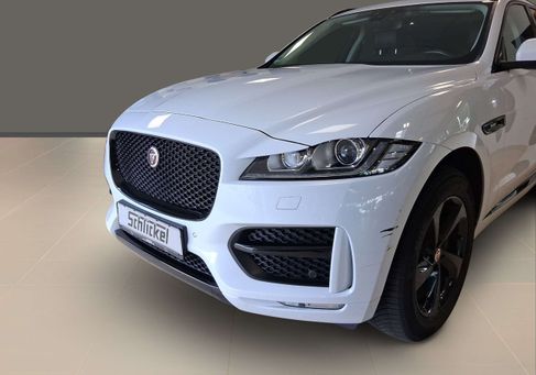 Jaguar F-Pace, 2018