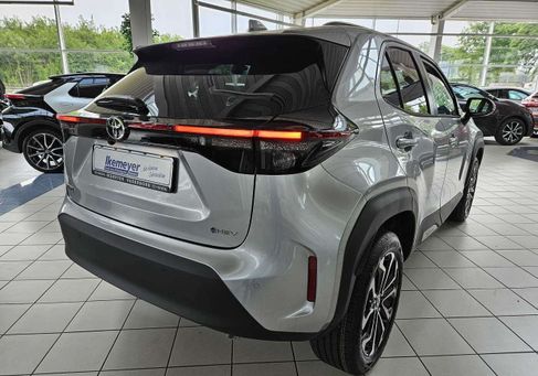 Toyota Yaris Cross, 2025