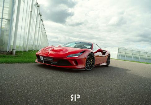Ferrari F8, 2020