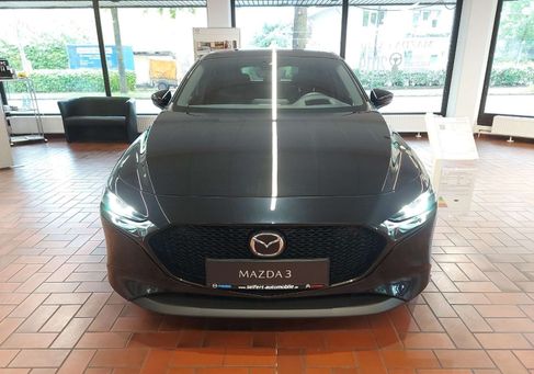 Mazda 3, 2022